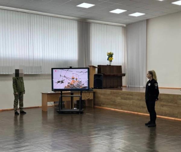 Школярам у Вараші розповіли, як російські спецслужби вербують молодь та як цьому протистояти1