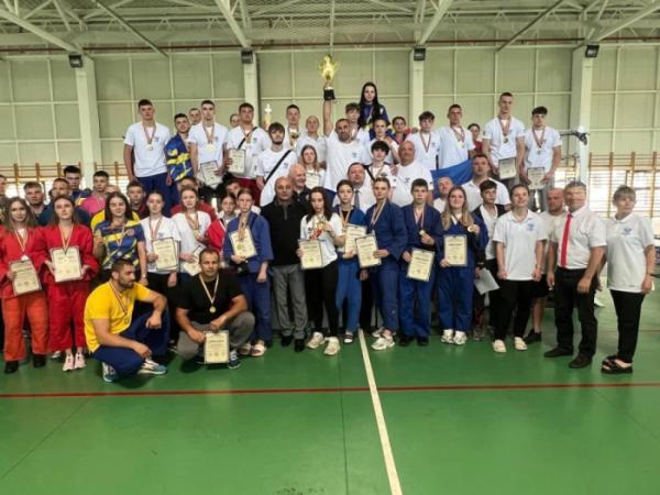 Спортсмени з Луцька здобули золото на Чемпіонаті Європи з універсального бою1