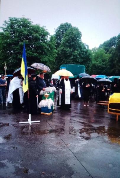 У Берестечківській громаді попрощалися з військовим Василем Корінецьким