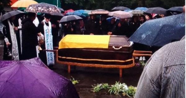 У Берестечківській громаді попрощалися з військовим Василем Корінецьким