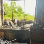 У Херсоні росіяни влучили у багатоповерхівку: одна людина загинула