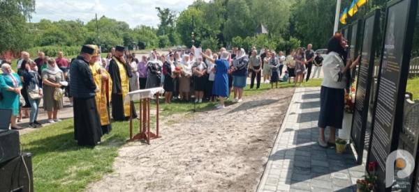 У Хорові відкрили Алею слави та пам’яті, присвячену односельцям5