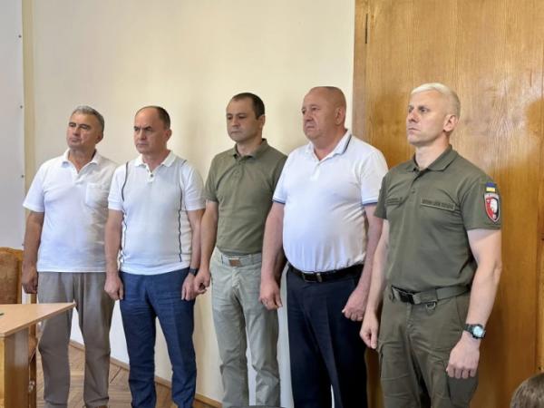У Хусті родинам полеглих Героїв вручили посмертні нагороди5