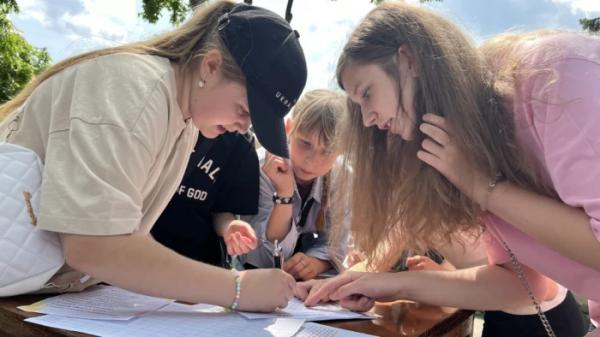 У Ковелі діти малювали, співали, танцювали, проходили квести і дізнавалися про професії11