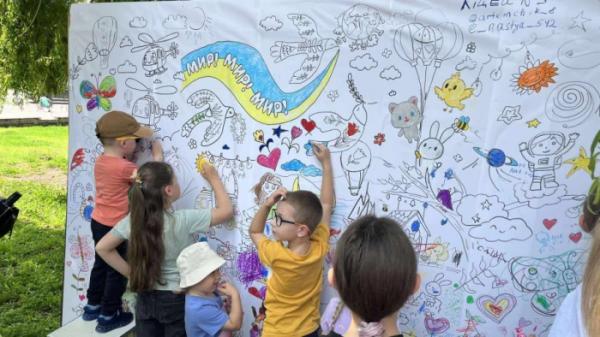 У Ковелі діти малювали, співали, танцювали, проходили квести і дізнавалися про професії5