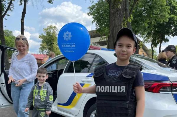 У Ковелі діти малювали, співали, танцювали, проходили квести і дізнавалися про професії17