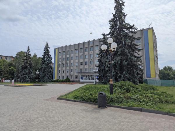 У Ковелі почали роботи з утеплення фасаду міськради5