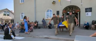 У Ковелі попрощалися із захисником Ростиславом Шевчиком