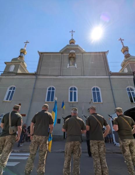 У Ковелі попрощалися із захисником Ростиславом Шевчиком6