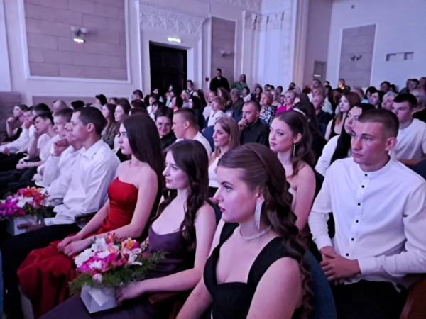 У Ковелі відбулися урочистості для випускників 20254