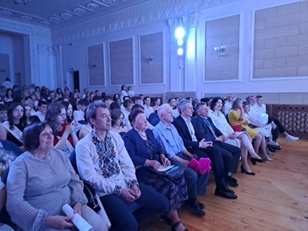 У Ковелі відбулися урочистості для випускників 202517