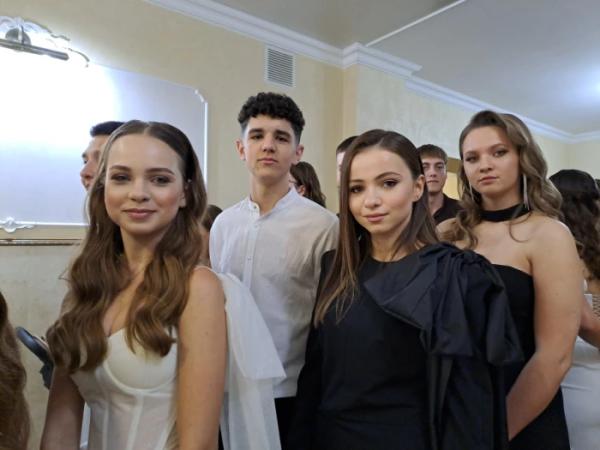 У Ковелі відбулися урочистості для випускників 202527