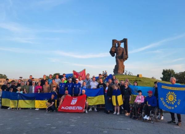 У Ковелі зустріли ветеранів благодійного благодійного марафону з Гааги до Києва5