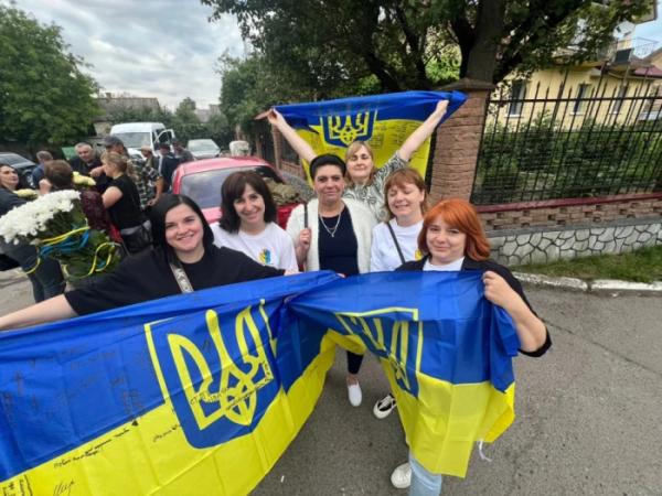 У Ковелі зустріли звільненого з російського полону Валерія Хомича2