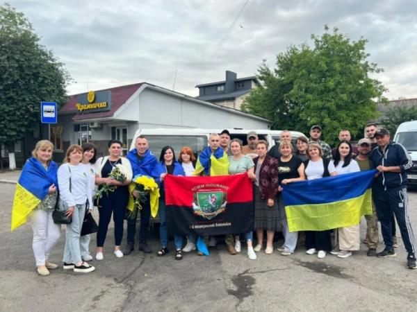 У Ковелі зустріли звільненого з російського полону Валерія Хомича1