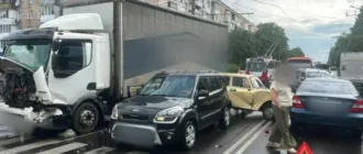 У Луцьку сталася аварія за участю чотирьох автомобілів