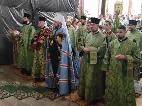 У Луцьку відзначили День Святої Трійці4