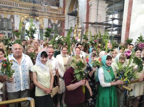 У Луцьку відзначили День Святої Трійці16