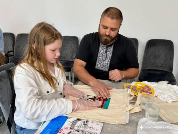У Нововолинську до Дня батька відбувся творчий захід для ветеранів та їхніх дітей2