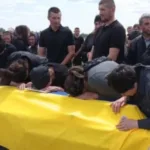 У селі Сошичне попрощалися з полеглим на фронті захисником Іваном Каменчуком