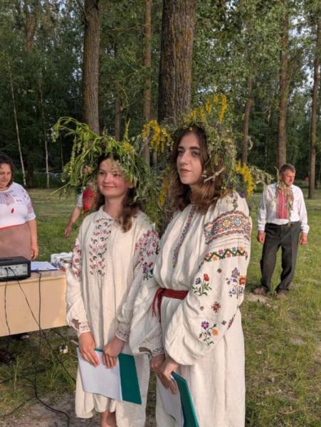 У селі Уховецьк на березі озера відзначили свято Івана Купала21