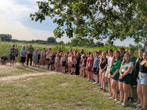 У селі Уховецьк на березі озера відзначили свято Івана Купала33
