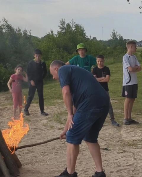 У селі Уховецьк на березі озера відзначили свято Івана Купала37