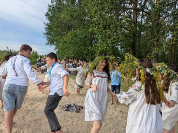 У селі Уховецьк на березі озера відзначили свято Івана Купала31