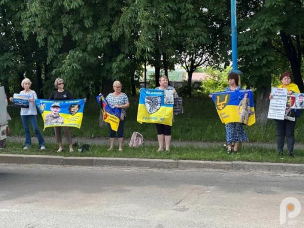 У Шептицькому провели акцію на підтримку родин зниклих безвісти та полонених захисників11