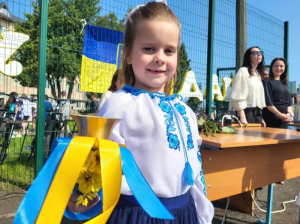 У школах Ковеля пролунав останній дзвоник 202521