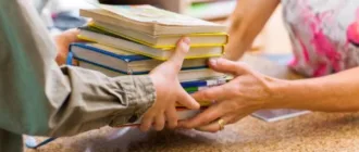 У видавництві «Ранок» пропонують обміняти старі книги російською мовою на нові українською