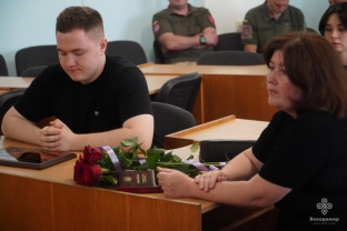 У Володимирі рідним загиблого полковника Олександра Никитюка вручили посмертну нагороду32