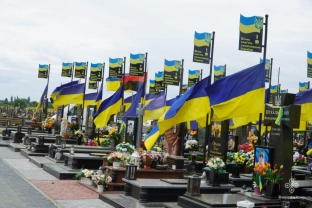 У Володимирі рідним загиблого полковника Олександра Никитюка вручили посмертну нагороду22