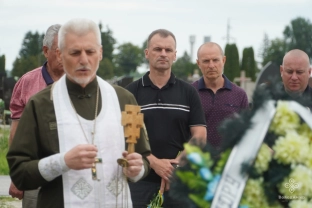 У Володимирі рідним загиблого полковника Олександра Никитюка вручили посмертну нагороду7