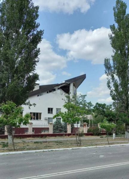Церква у Новій Каховці після обстрілу / Фото Сергія Дудника з місцевих груп