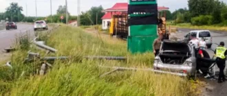 Врізався у відбійник: на Радивилівщині у автопригоді постраждали водій та пасажир