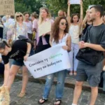 Другий день протестів в Одесі: люди виступають проти обмеження повноважень НАБУ і САП