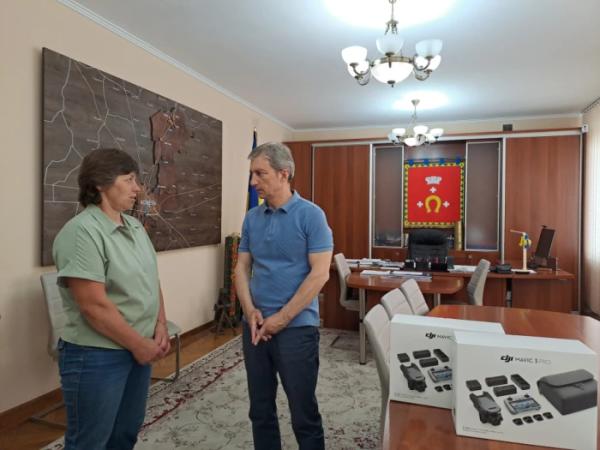 Ковельська громада передала на фронт два дрони і п’ять квадрокоптерів1