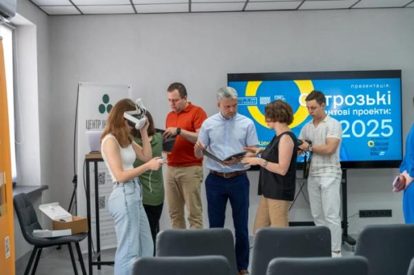 Літпростір, лабораторії оцифрування, виставки, подкасти й віртуальний 3-D тур створять в Острозі за підтримки УКФ3
