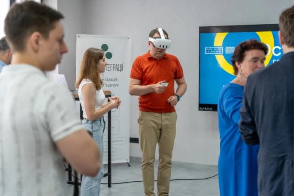 Літпростір, лабораторії оцифрування, виставки, подкасти й віртуальний 3-D тур створять в Острозі за підтримки УКФ5