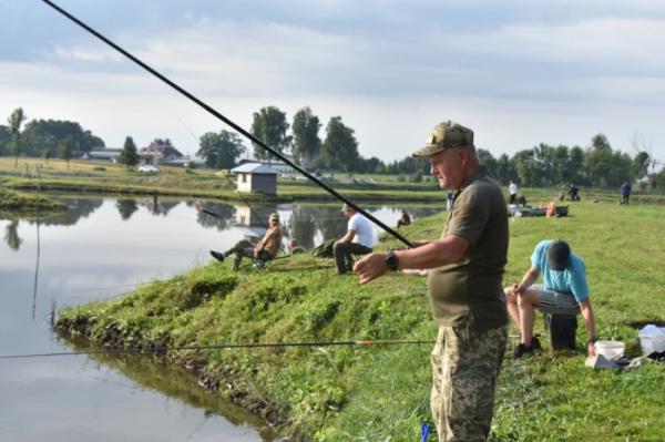 На Волині стартував ветеранський риболовний турнір12