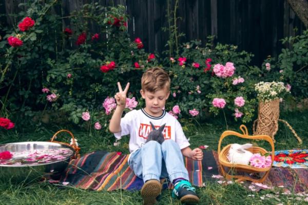 Нappiness in the village: на фотосесії у Рожищі зібрали 2811 гривень на авто для захисника14