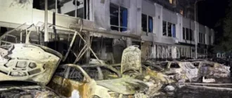 Одеса була під атакою дронів: горіли авто, пошкоджені багатоповерхівки