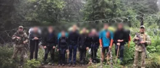Прикордонники Закарпаття затримали вісім чехів за незаконний перетин кордону