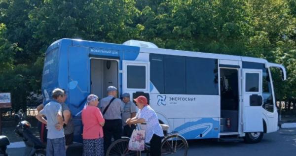 Росіяни в Долматівці / Окупаційне медіа