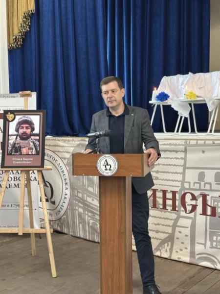 У двох обласних лікарнях Волині вшанували пам'ять загиблих у війні з Росією медків4