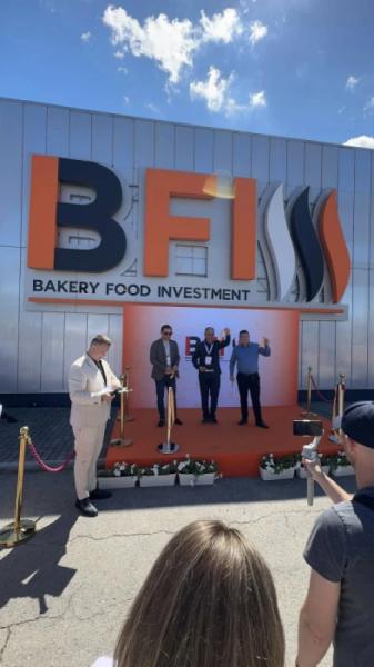 У Хусті відкрили нове сучасне підприємство та встановили Національний рекорд України