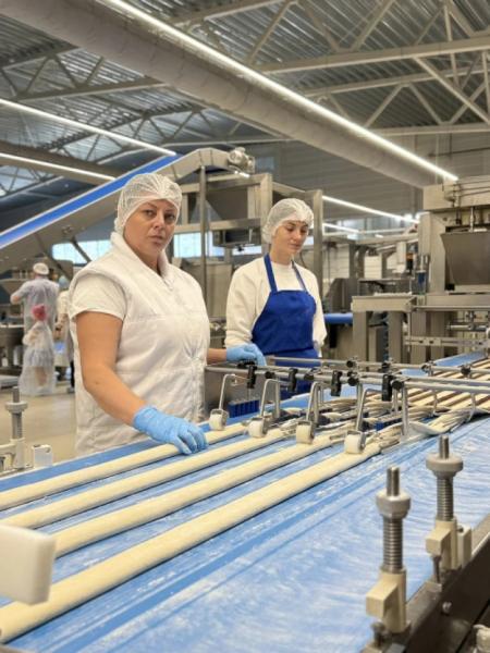 У Хусті відкрили нове сучасне підприємство та встановили Національний рекорд України