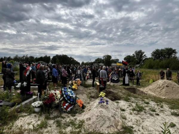 У Кримному провели в останню путь ветерана війни8