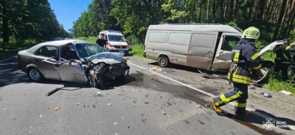 У Луцькій громаді трапилась аварія: рятувальники ліквідували наслідки2